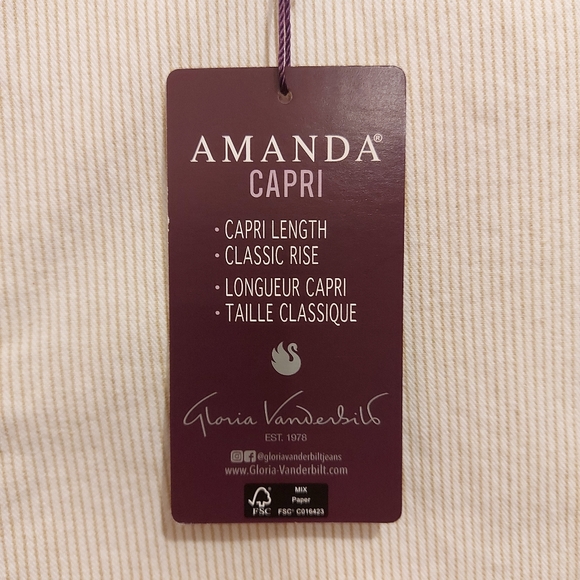 3 for $25- Gloria Vanderbilt Cream Capris, Size 14 - Picture 5 of 16